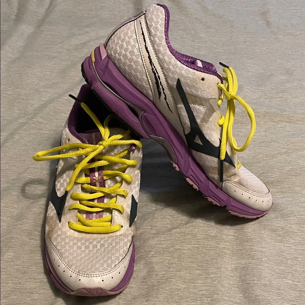 Mizuno Wave Rider 17 - Picture 1 of 4